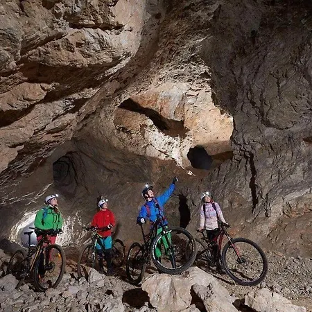 Rozika סלובן גראדץ